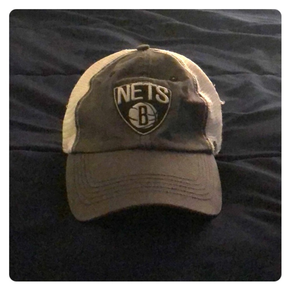 Brooklyn Nets Mesh Trucker Hat